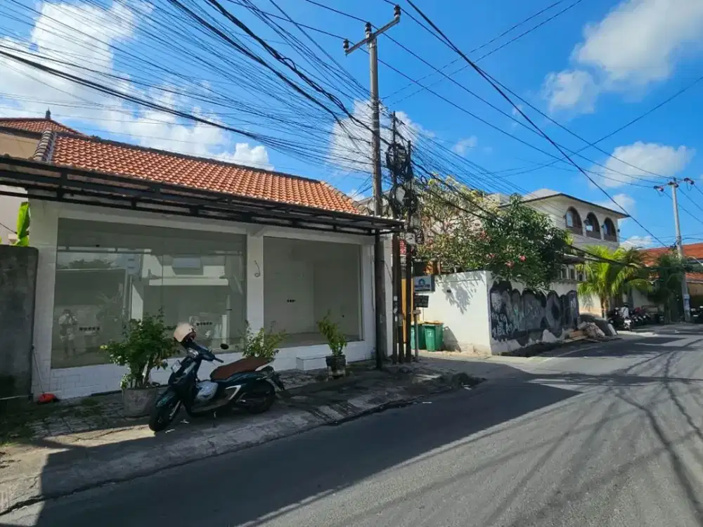 STRATEGIC SHOP FOR RENT – TIBUBENENG, BADUNG