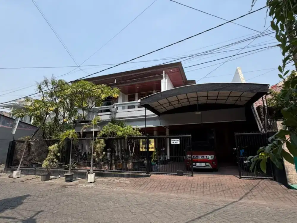 RUMAH MEWAH DI TENGAH KOTA FULL FURNISHED