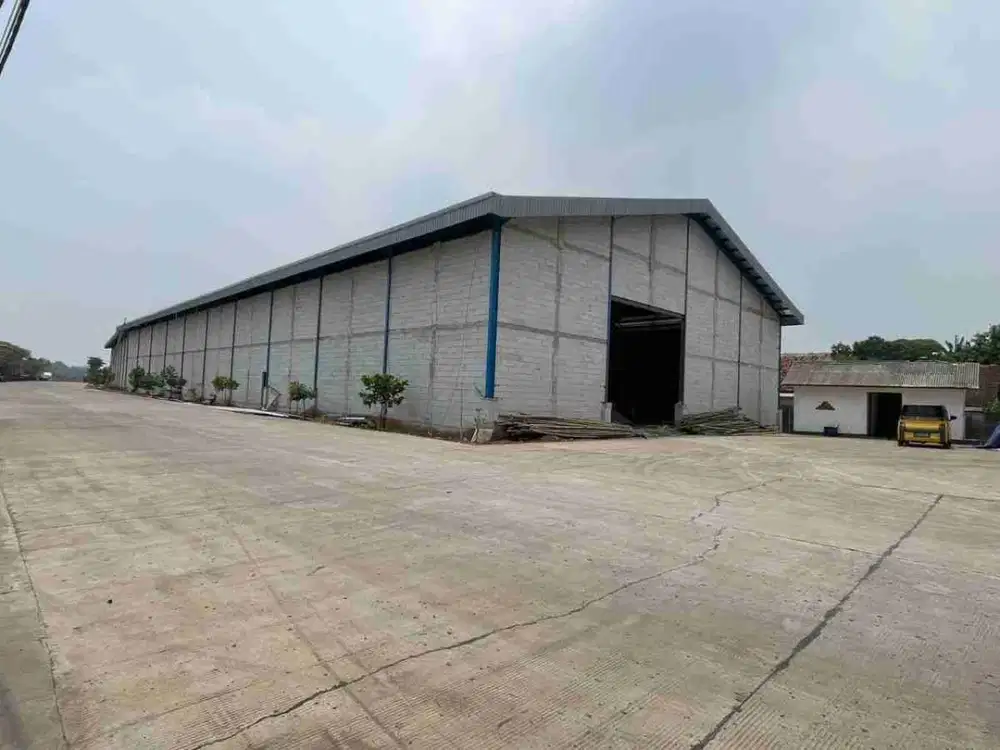 DISEWAKAN GUDANG LB 1440 M2 LOKASI STRATEGIS DI LEGOK TANGERANG