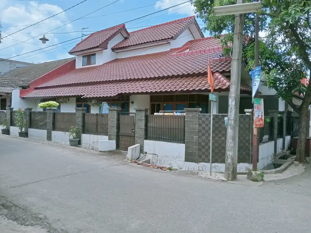 Siap huni, lokasi strategis, 2 lantai, hoek, bisa cash/kpr, harga nego
