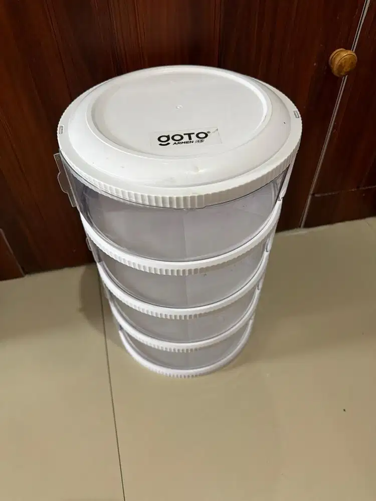 Tempat tudung saji makanan bekas