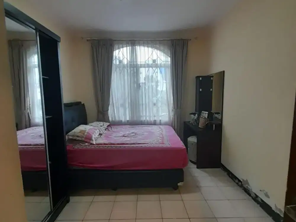 Jual Town House Mediterania Garden 1 Full Furnished