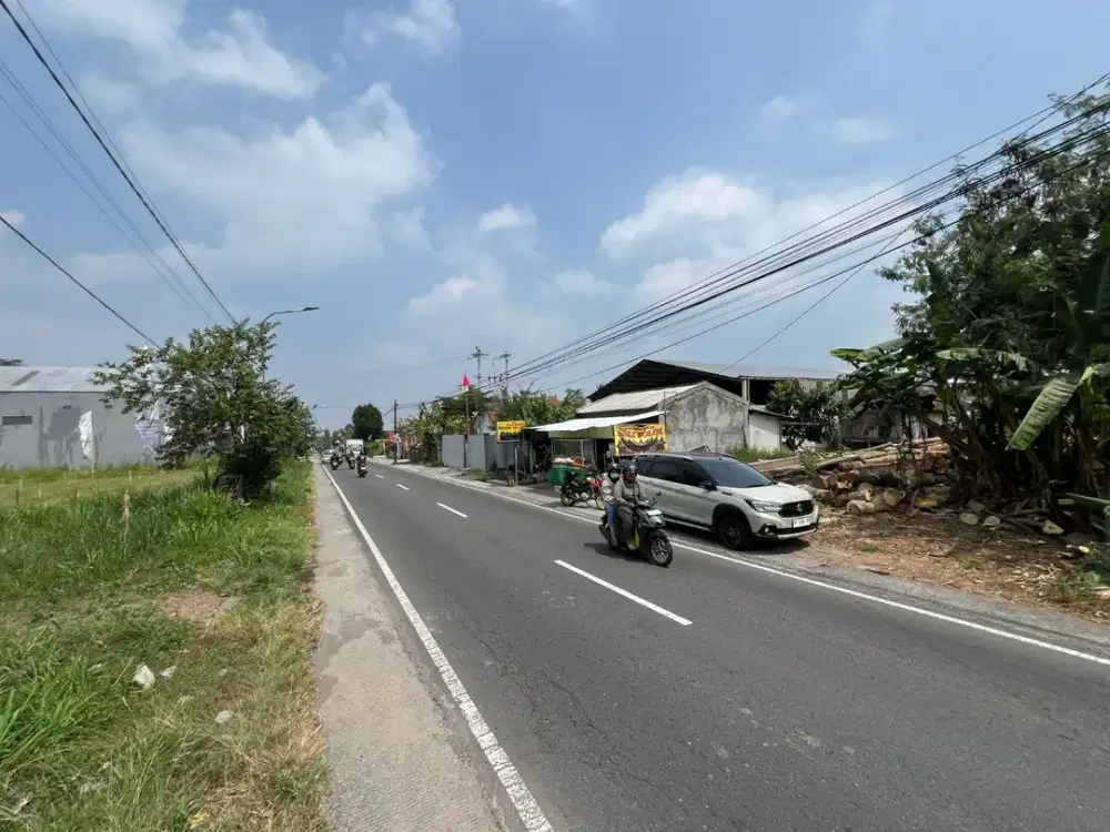 Lokasi Tanah strategis pinggir jalan Pandowoharjo shmp