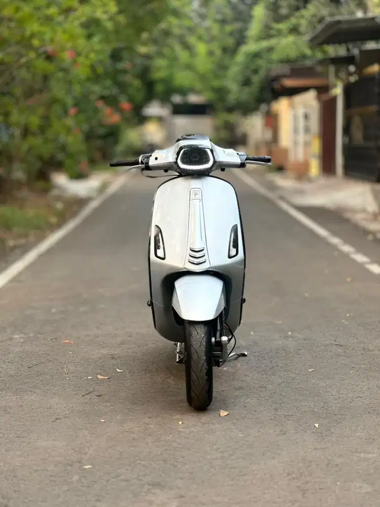 VESPA SPRINT 150 3V 2015 SILVER MODIF