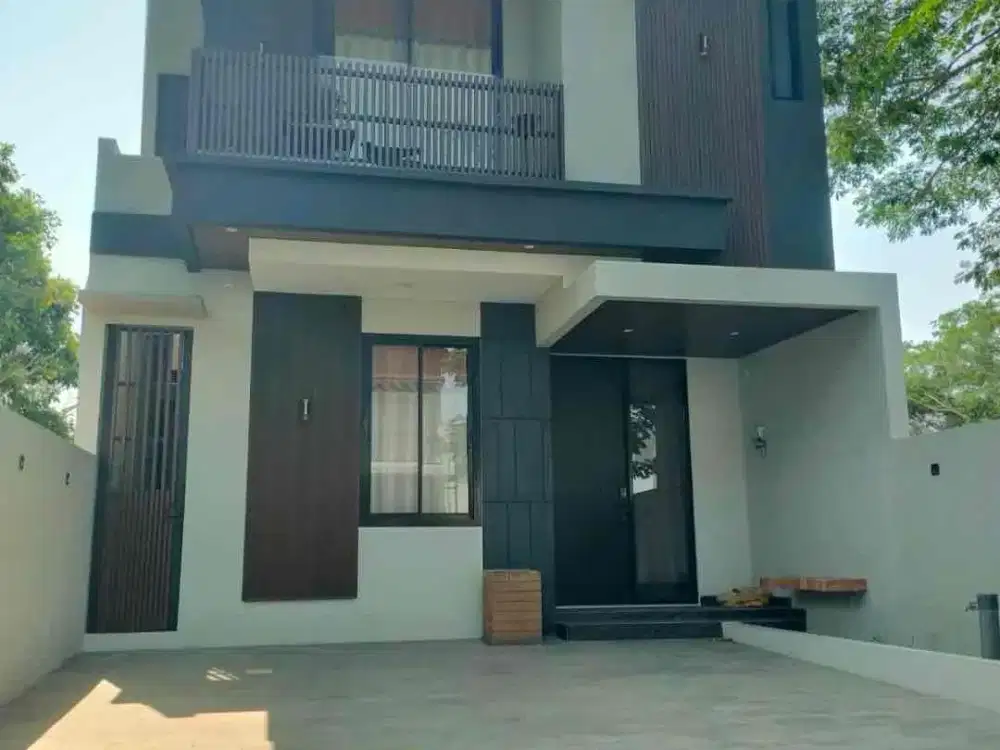 Dijual Rumah Progress main road NORTH WEST LAKE Citraland Wiyung Surabaya barat