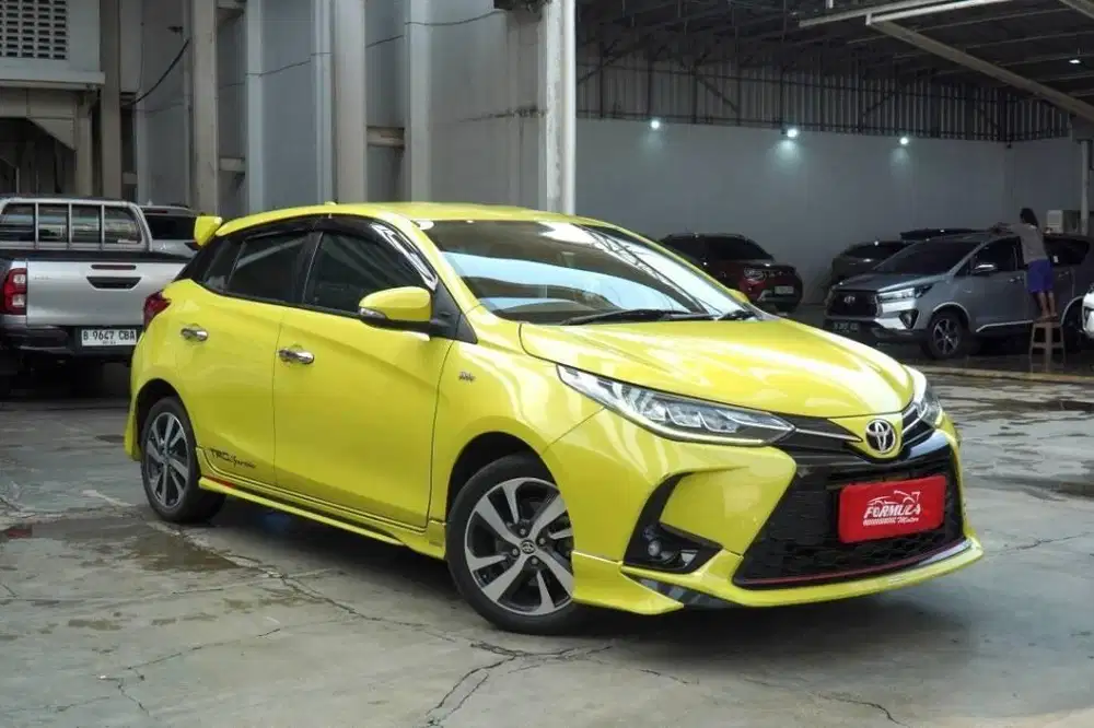 TOYOYA YARIS S TRD A/T 2021 KUNING