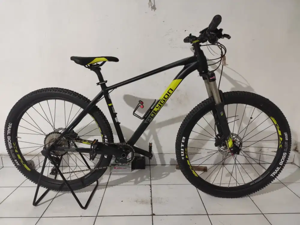 Sepeda Polygon Xtrada 7