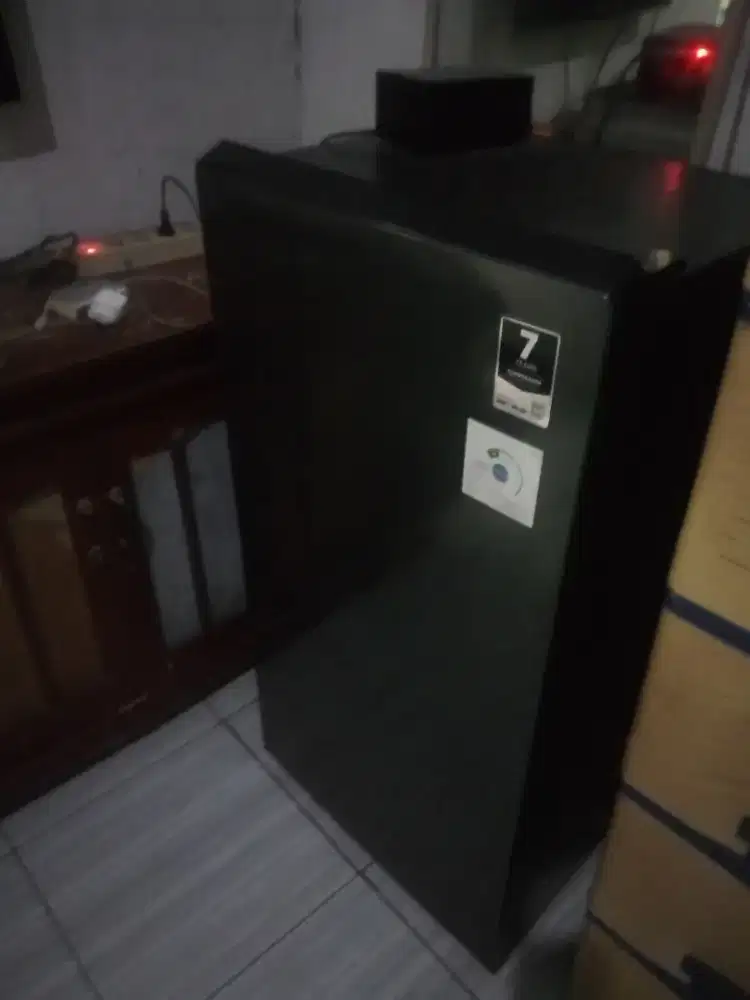 jual kulkas merek AQUA 1 pintu