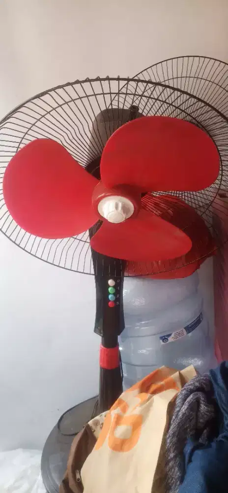 Kipas angin bekas rasa baru
