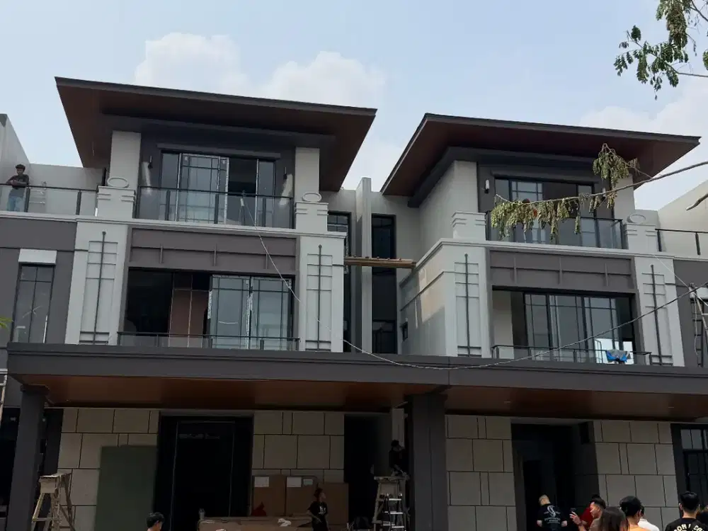 Rumah Mewah 3 Lantai, Lokasi Gading Serpong, Harga Start 4M-An