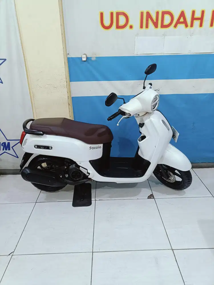 Tukar tambah YAMAHA FAZZIO LUX HYBRID 125 2024 BISA KREDIT KM LOW