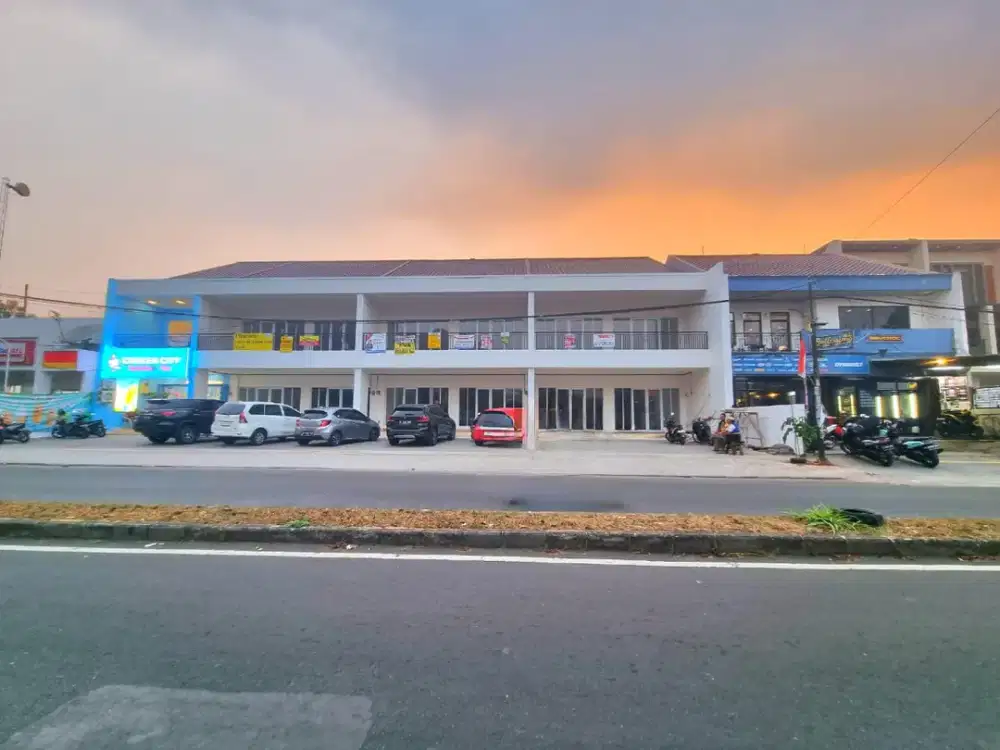 Ruko 2 Gandeng di Kencana Loka BSD Lokasi Bagus Siap Pakai