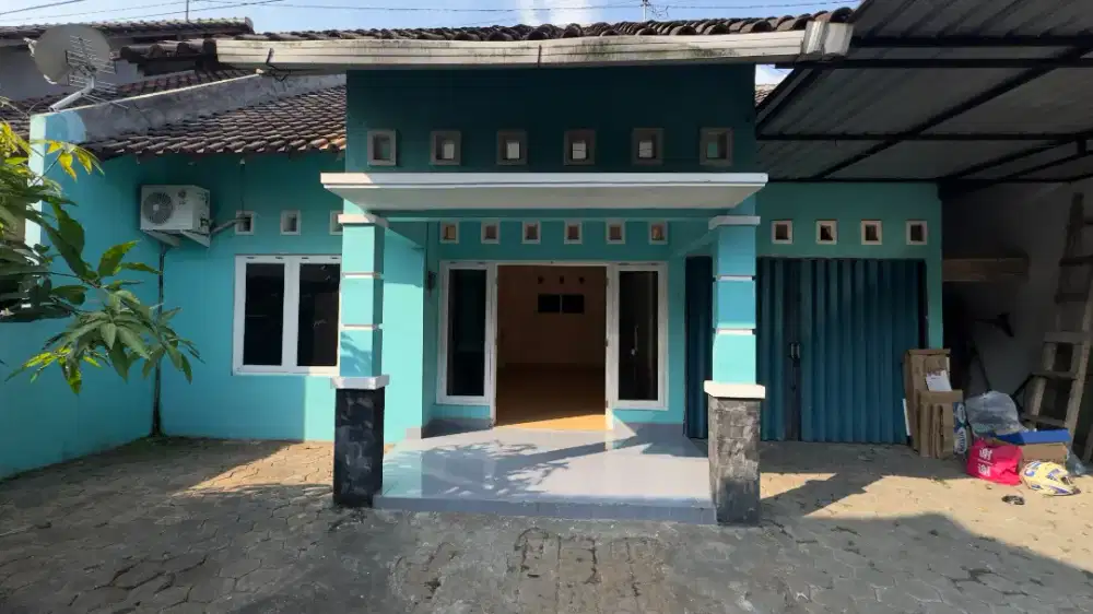 Rumah dekat UGM di area jalan Padma dekat hotel Hyatt palagan Sleman
