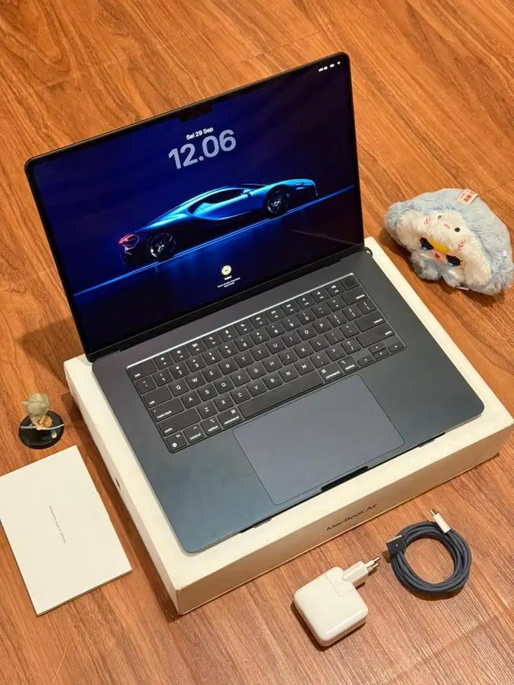 Macbook Air M2 8/256GB 15 Inch Midnight Garansi Blibli On