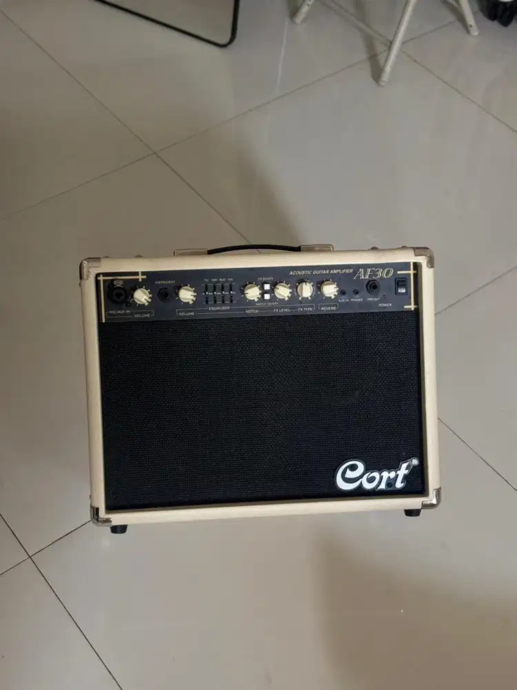 Amplifier cort af 30 acoustic