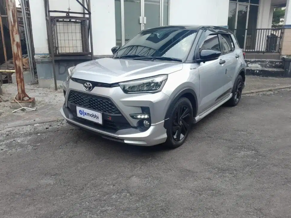 Toyota Raize 1.0 GR Sport Two Tone Bensin AT 2022