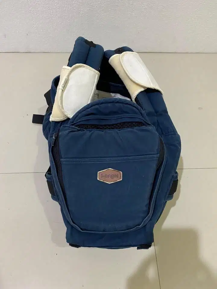 Gendongan bayi hip seat