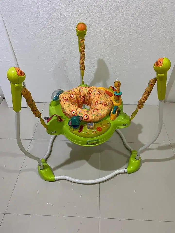 Jumperoo anak mainan loncat loncat