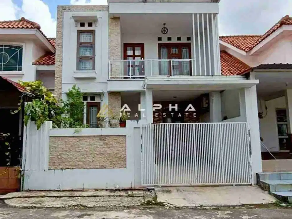 Dijual Rumah 2 Lantai di Villa Bukit Indah, Batam Center