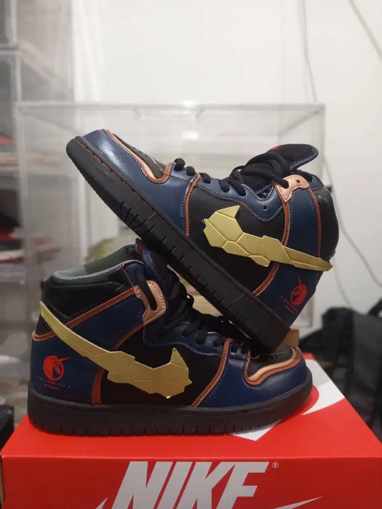 Sepatu Nike SB Gundam
