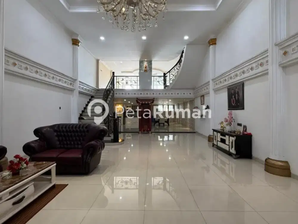DIJUAL RUMAH SEMI VILLA JALAN BILAL UJUNG - DAERAH KRAKATAU MEDAN TIMUR (indra & andy)
