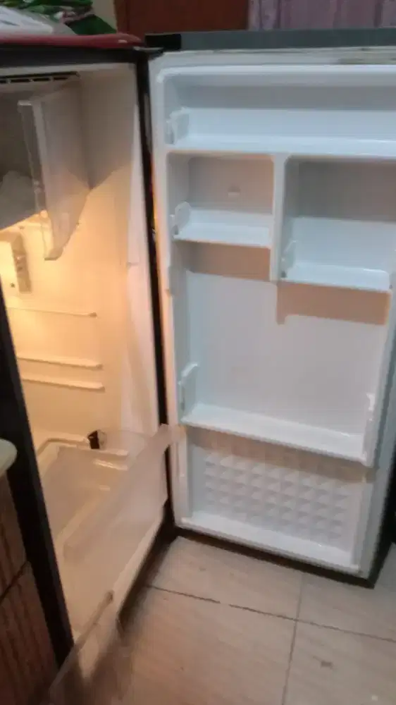 DI JUAL KULKAS 1 PINTU MERK PANASONIC