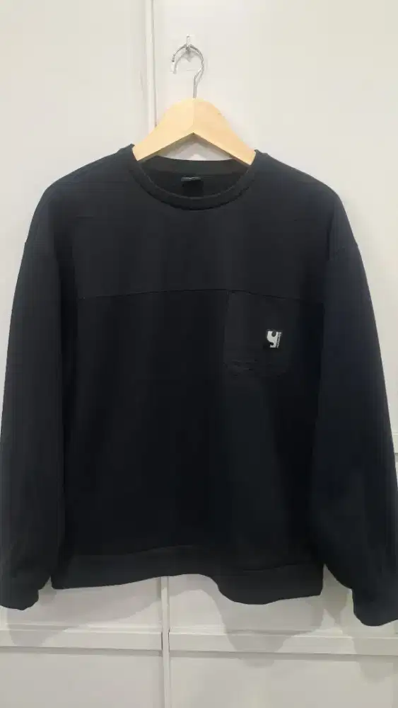 Sweater Hitam bahan tebal