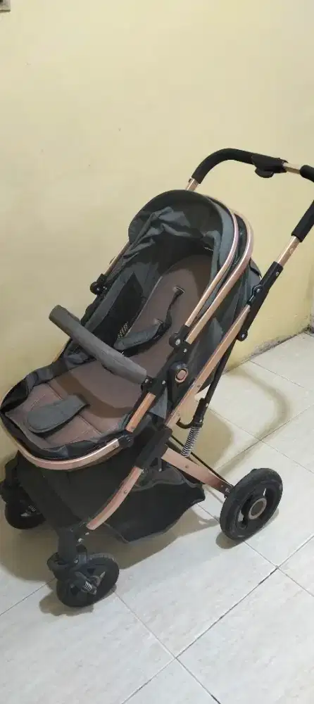 Stroller lipat dua arah