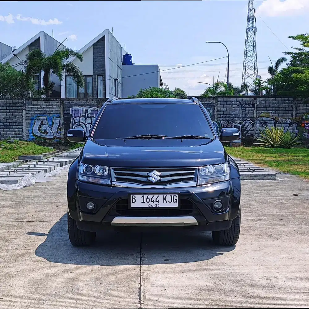 Suzuki Grand Vitara JLX AT 2016 Dp 10 jt