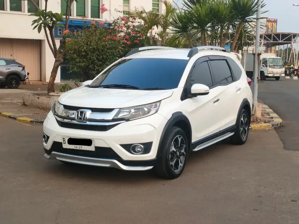 Honda BRV Prestige 2017 Matic Gress Like New ISTIMEWA