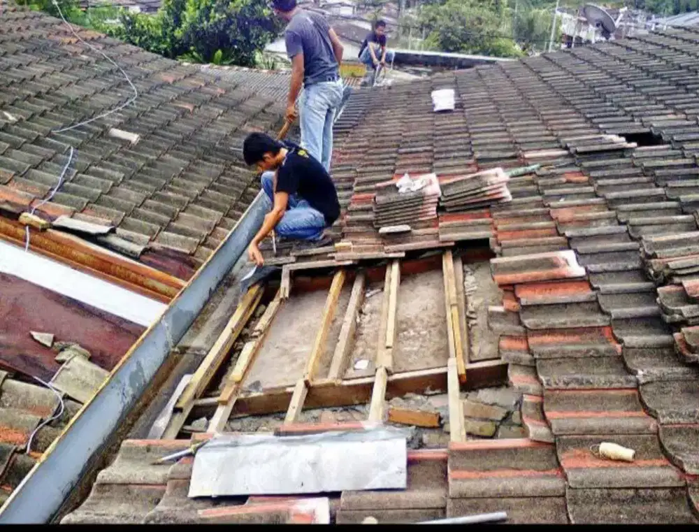 Tukang renovasi atap,dak rembes,renovasi rumah,talang air,kanopi