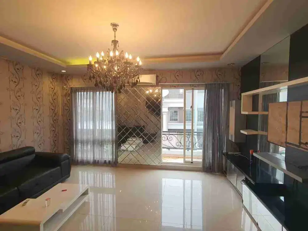Dijual rumah  Town House Gading Grande