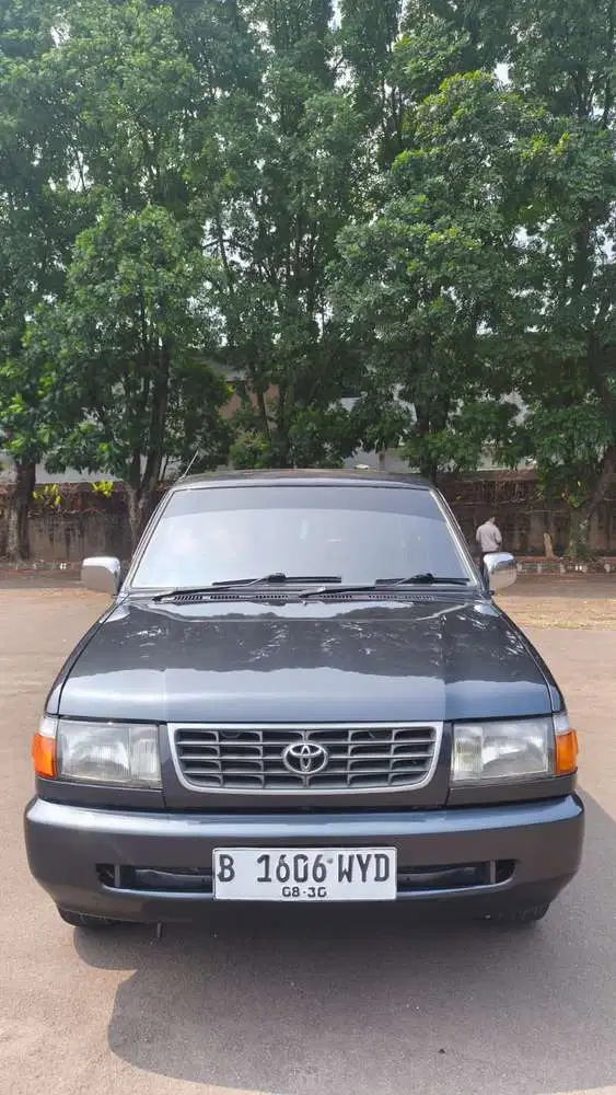 Toyota Kijang LGX 1,8 1999 MT