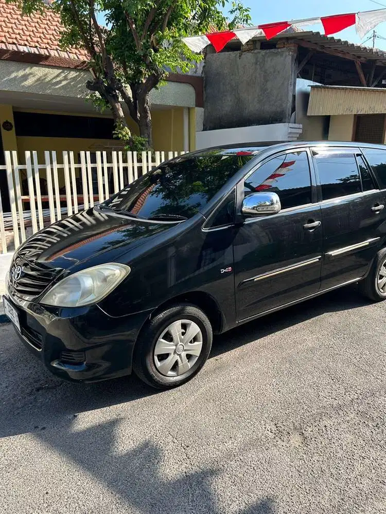 Toyota Kijang Innova 2010 Diesel