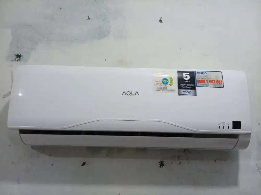 AC AQUA 1/2 PK LIKE New