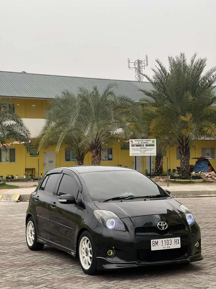 Toyota Yaris 2010 Bensin
