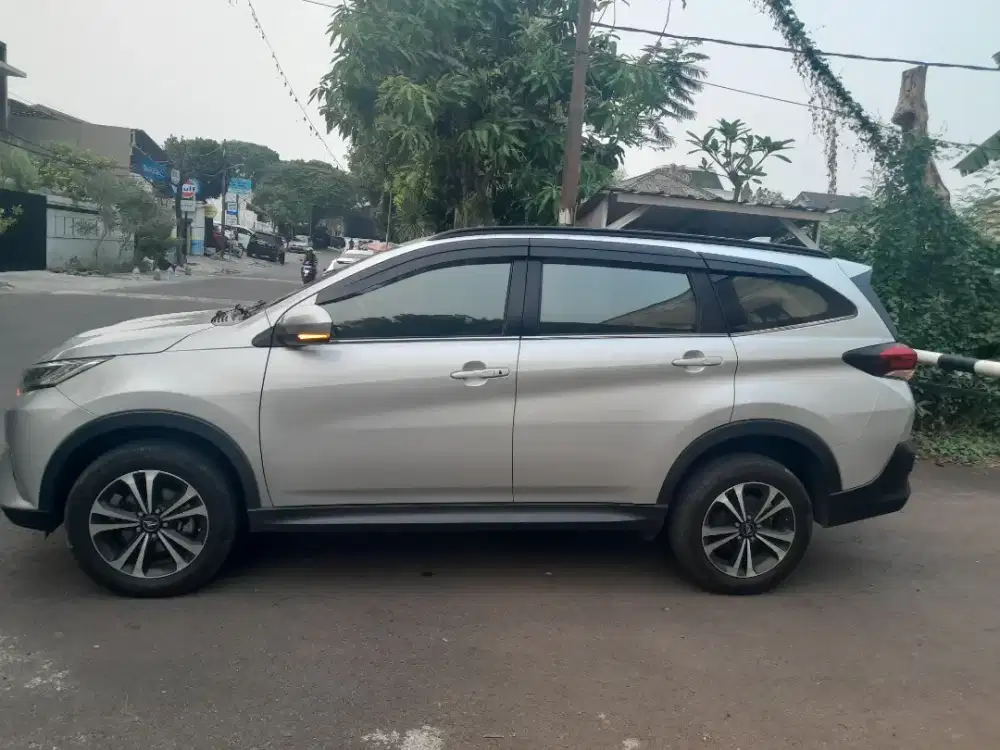 Terios delux R 2018 matic 1.5cc