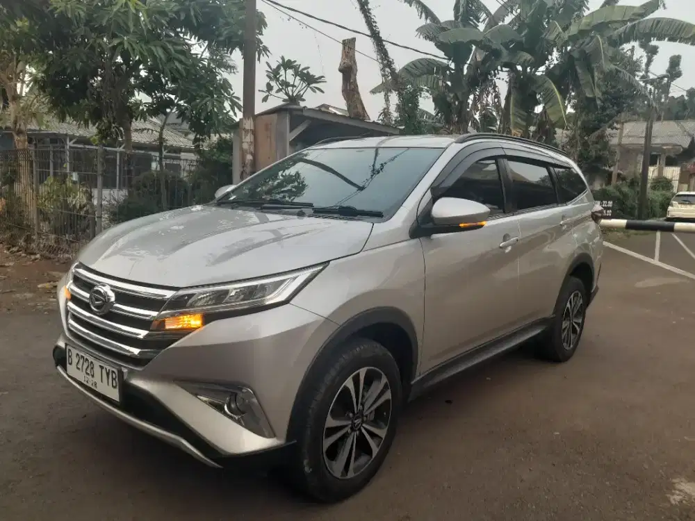 Terios delux R 2018 matic 1.5cc