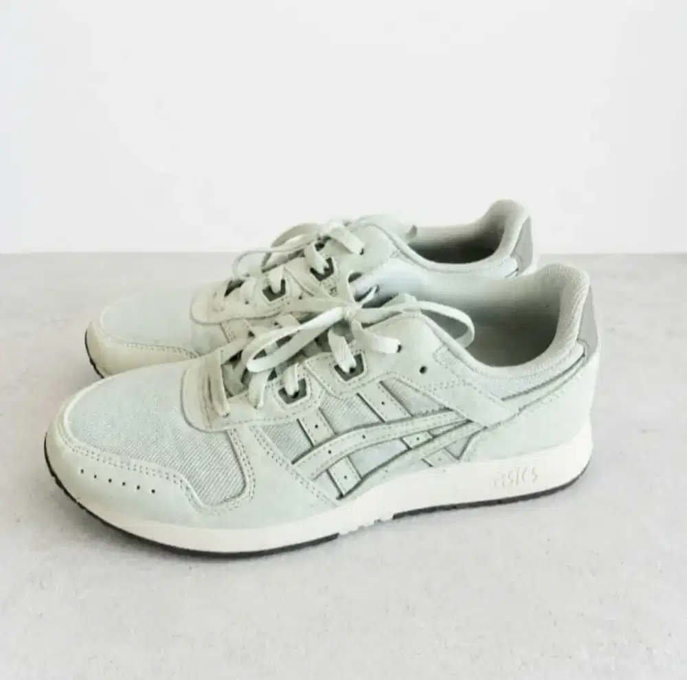 sepatu asics lyte classic