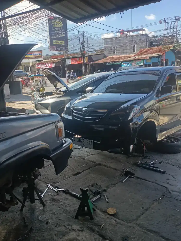 Bengkel kaki kaki panggilan.
