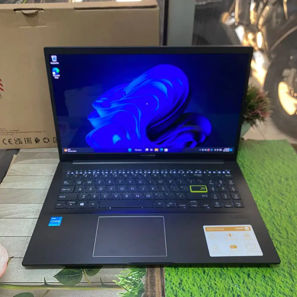 New Asus Vivobook K513EA Core i3-1115G4 8GB 256GB 15,6OLED Windows 11