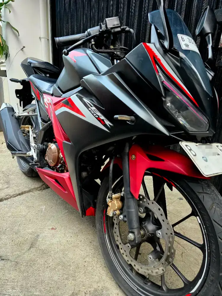 CBR 2020 PAJAK hidup panjang Plat Depok mulus banget
