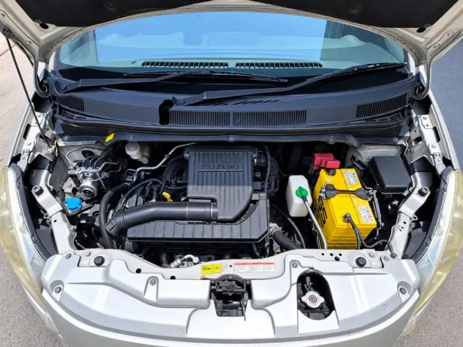 Suzuki Splash 1.2 GL Bensin AT 2014 Silver (AAI)