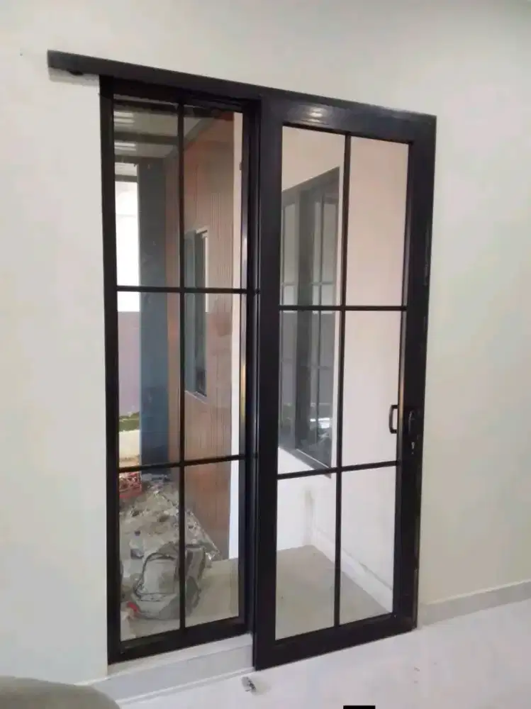 PINTU KACA ALUMINIUM DAN PARTISI KACA CUSTOME