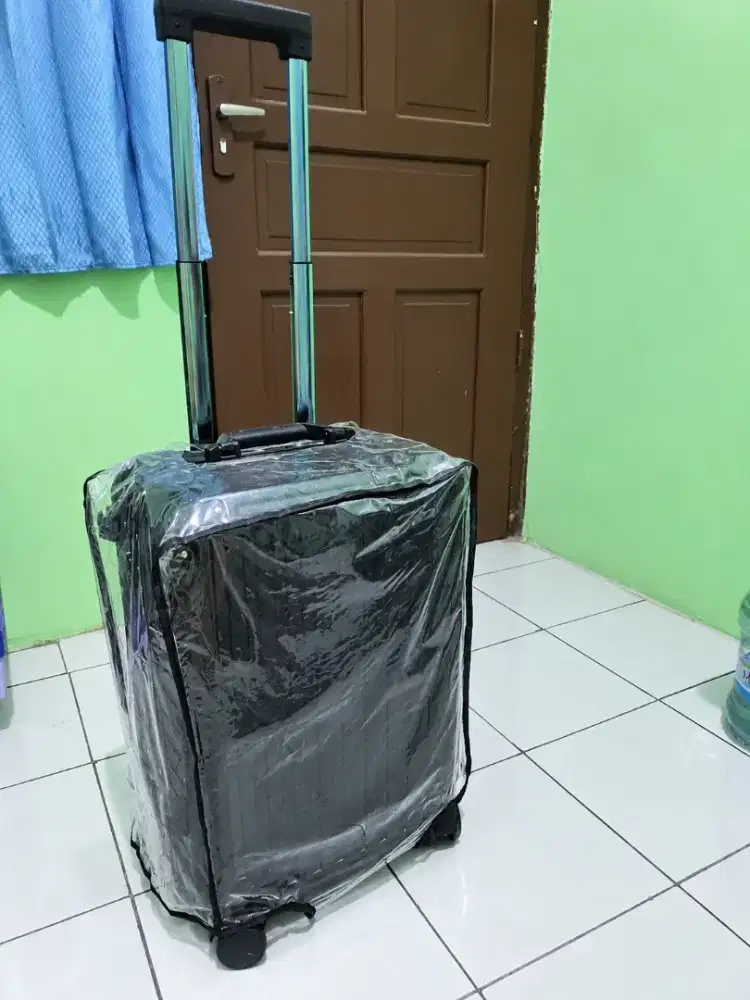 Koper Roaming 20 Inch Cabin Size Like New