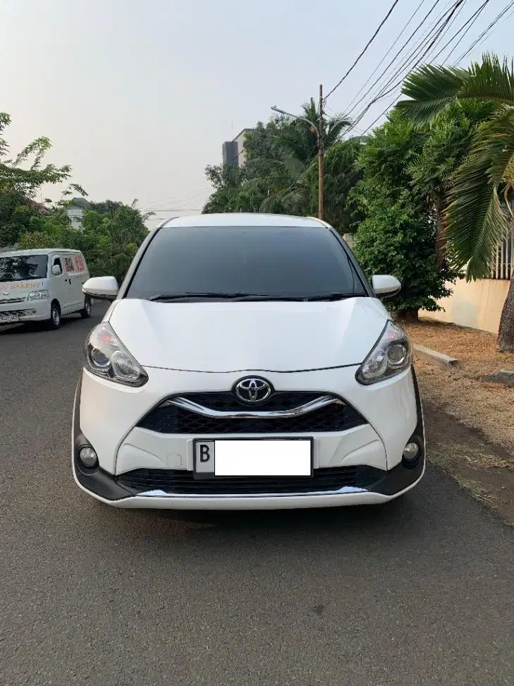 TOYOTA SIENTA 1.5 V AUTOMATIC 2021