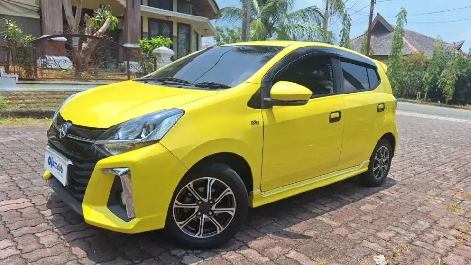 Low Km Daihatsu Ayla 1.2 R Bensin-AT 2021 KTYG
