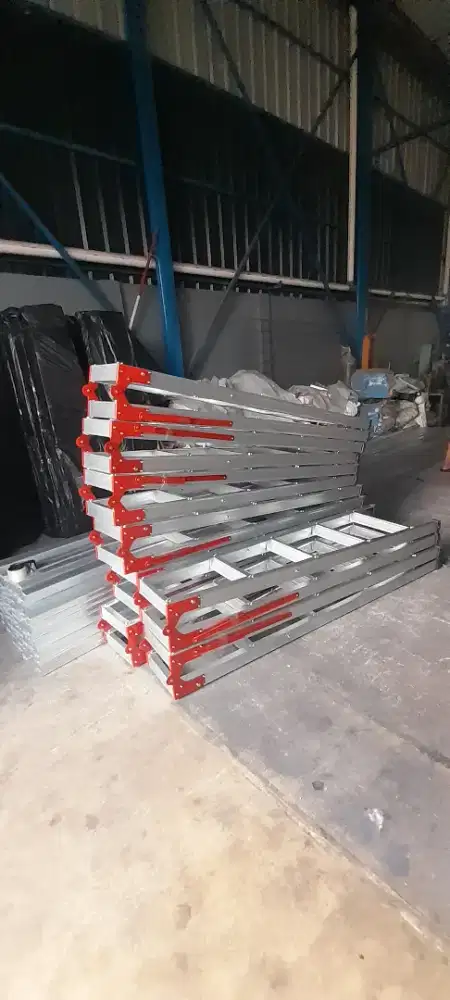 Tangga lipat bajaringan