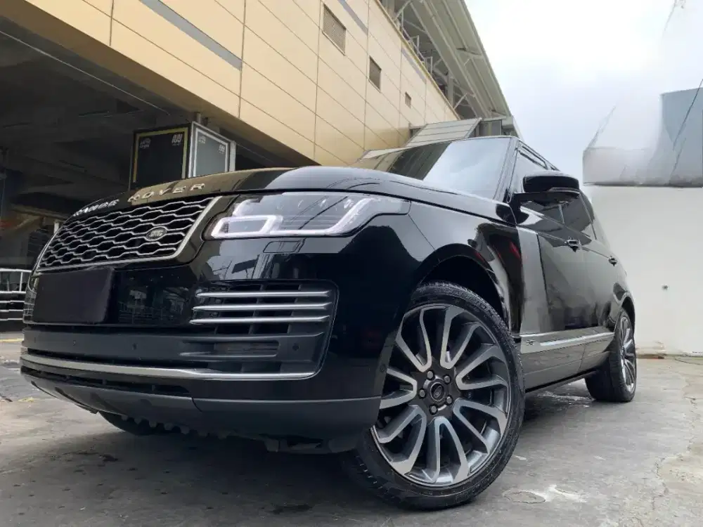 LAND ROVER RANGE ROVER VOGUE 3.0 LWB AUTOBIOGRAPHY 2021 BLACK ON RED