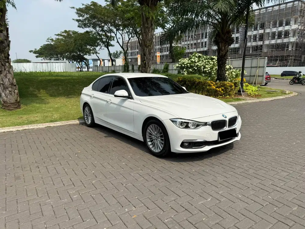 BMW F30 320i FACELIFT LCI LUXURY 2019 SEDAN PUTIH